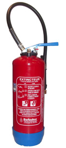 extincteur à eau pulvérisée